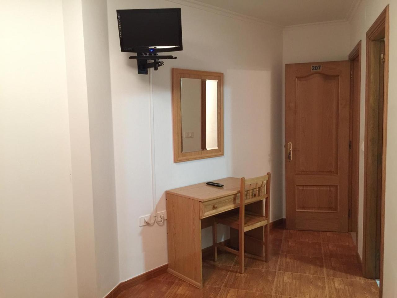 Cuina Hostal-Restaurante Casa Giz מראה חיצוני תמונה