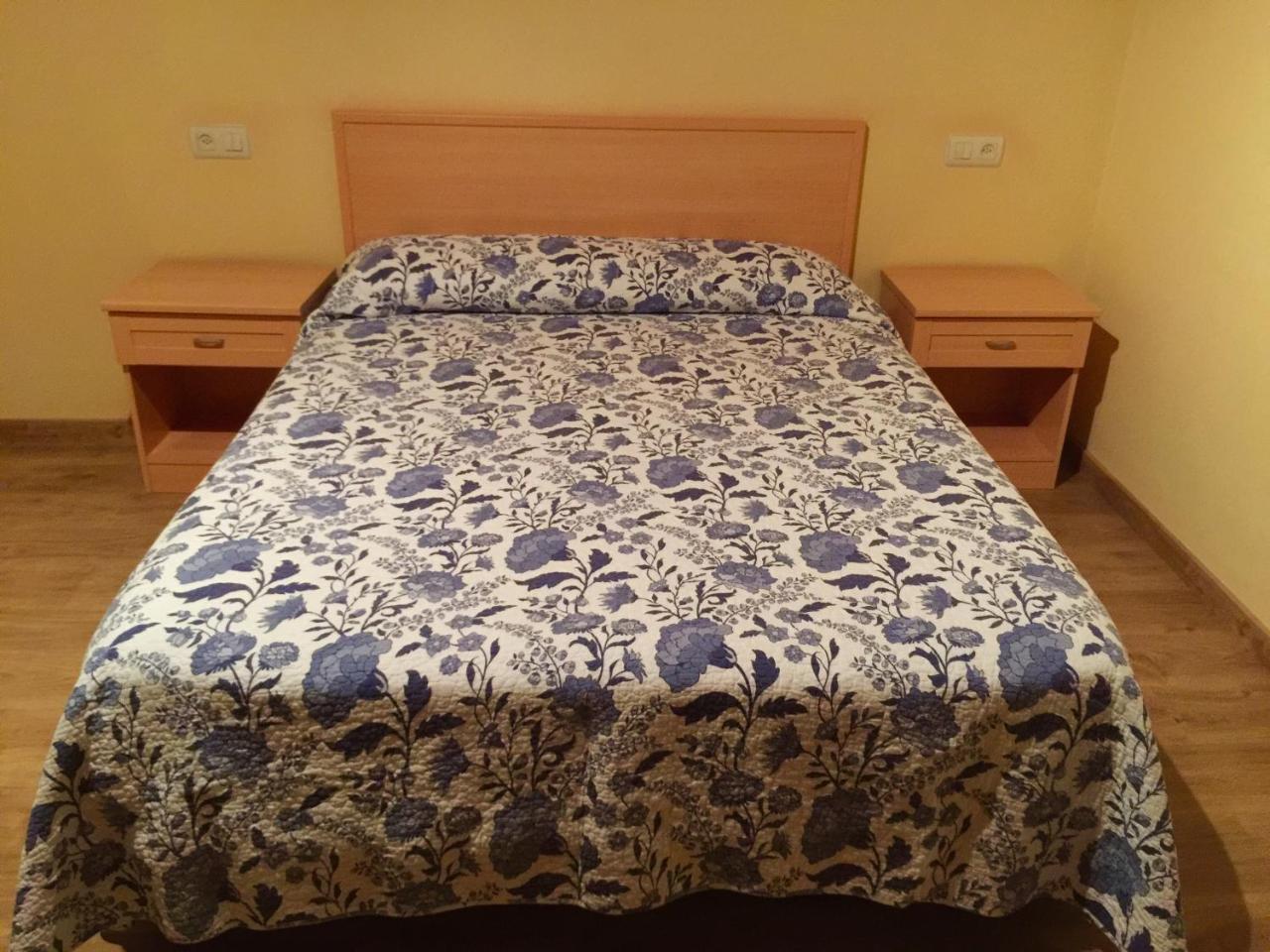 Cuina Hostal-Restaurante Casa Giz מראה חיצוני תמונה
